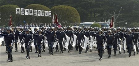 日本警察厅机动队防暴队员日本警察厅机动队化学防护部队