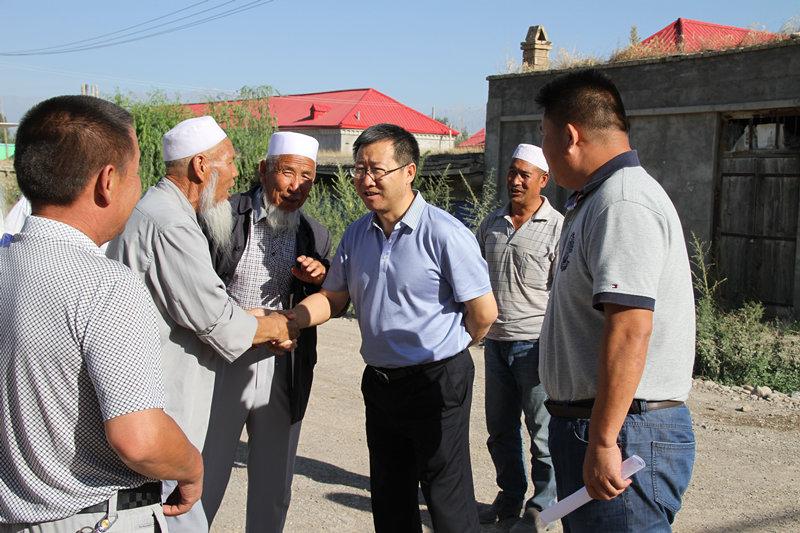 ",也是商旅来往的驿站,以"薰衣草之乡""惠远古城"等旅游资源闻名中国