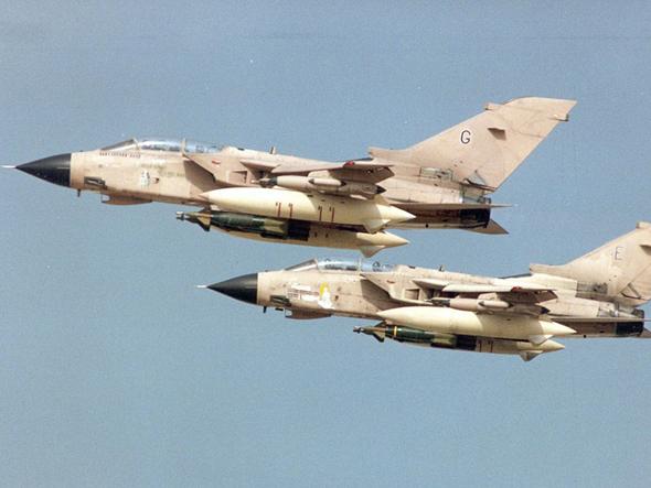 英国"狂风"战机据俄罗斯卫星网消息,英国空军代表在该岛向塞浦路斯邮