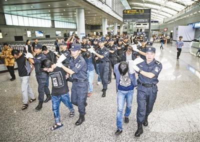 遇电信诈骗报警可紧急冻结汇款避免涉案资金被转移