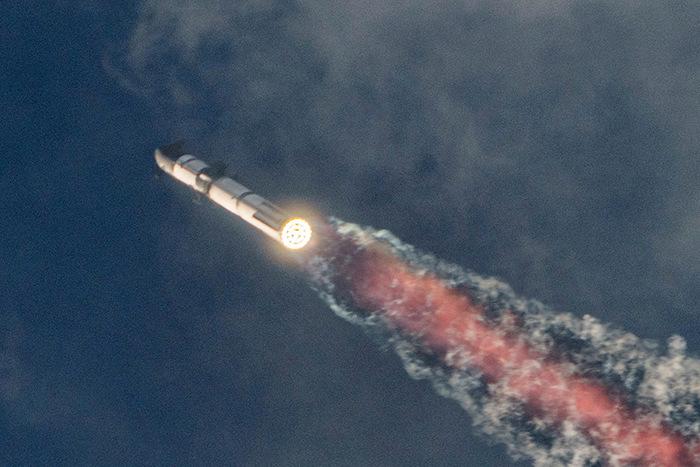 美国SpaceX“星舟”第三次试射后失联
