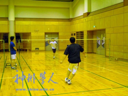 日本东京工大中国学生举行羽毛球友谊赛促交流