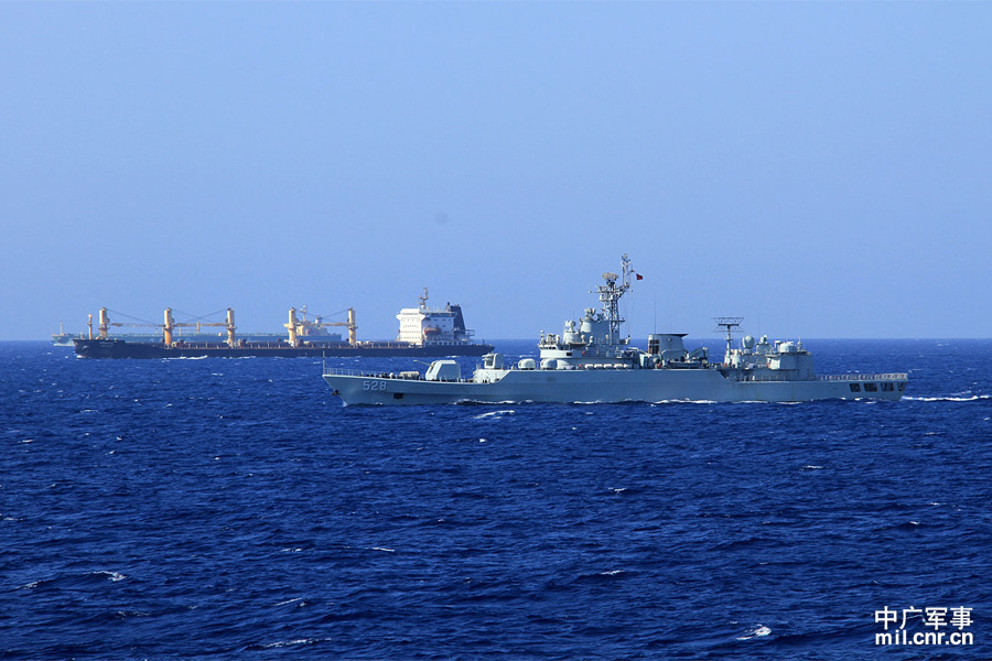 中国派往亚丁湾最小军舰绵阳舰护航侧记55