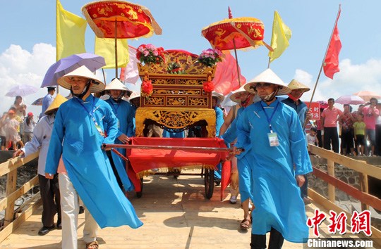 当天,2011广西防城港市京族哈节宣告开幕.