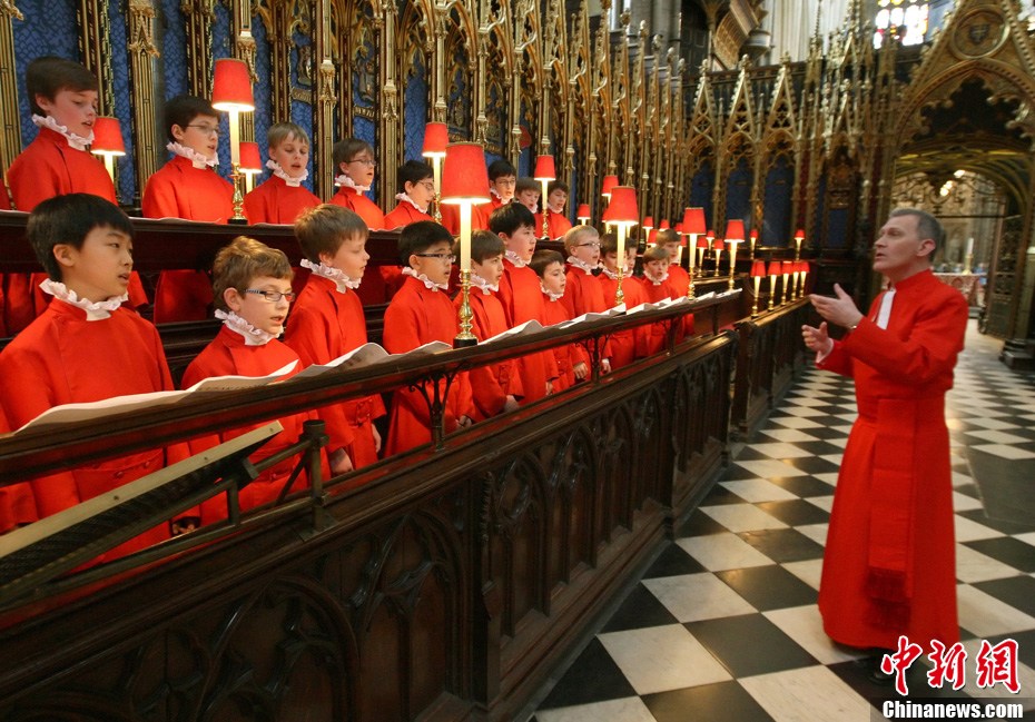 威斯敏斯特教堂唱诗班为王室婚礼彩排