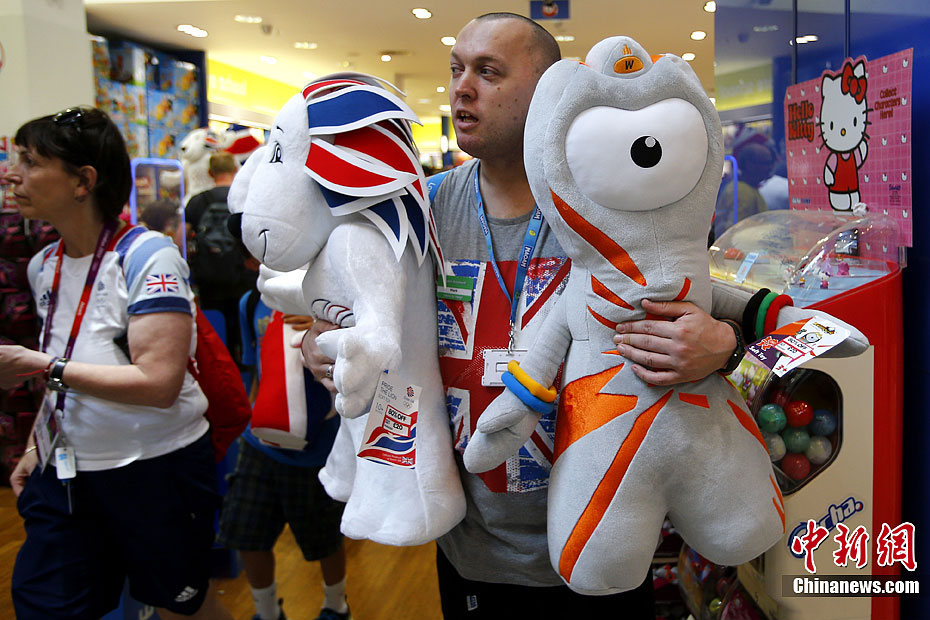 伦敦奥运会吉祥物打折销售