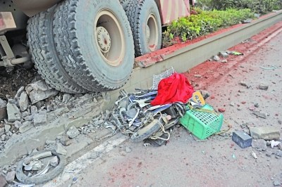 渣土車斑馬線上撞死送奶工南京開最嚴罰單