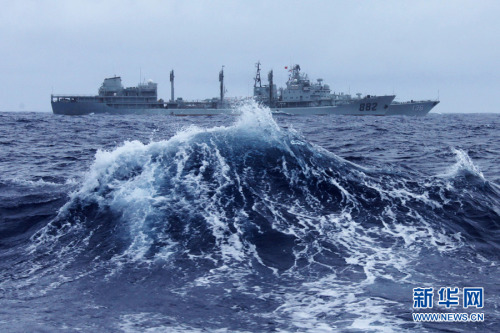 在今年的十一月底到十二月中旬,海軍東海艦隊導彈驅逐艦寧波艦,杭州艦