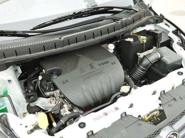 5l车型采用了一款国产三菱4a91发动机,该发动机采用全铝材质,并且采用