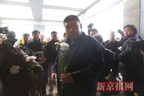 毛泽东摄影师吕厚民遗体告别仪式举行毛新宇到场