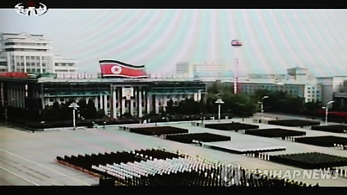 资料图片:2010年10月,朝鲜举行大型阅兵式,庆祝劳动党建党65周年