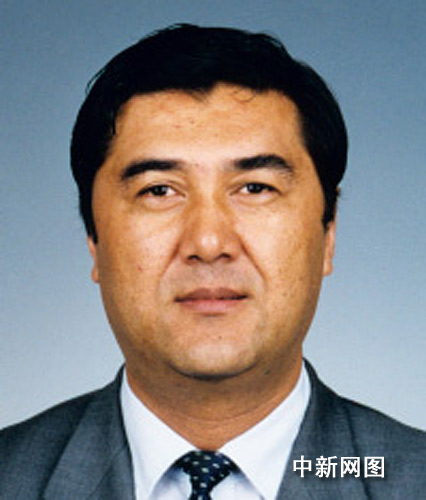 新疆自治区主席图片