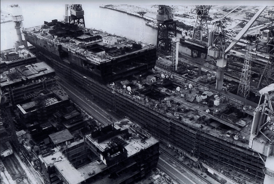 前苏联唯一真正意义核航母珍贵建造照片曝光