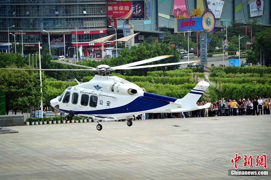 aw139型直升機首飛廣西公安再添翼17