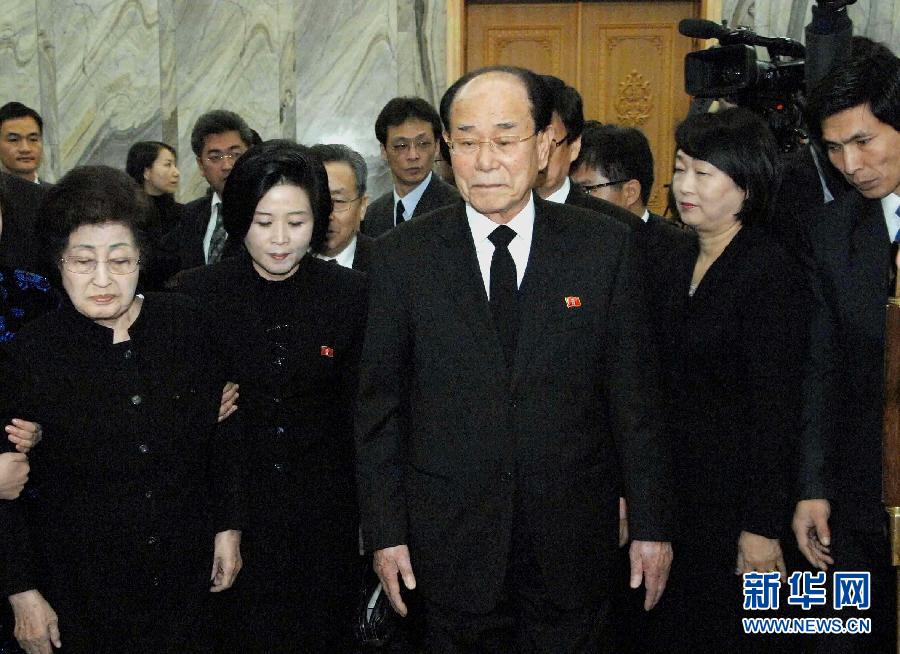 朝鲜领导人会见韩国吊唁团一行