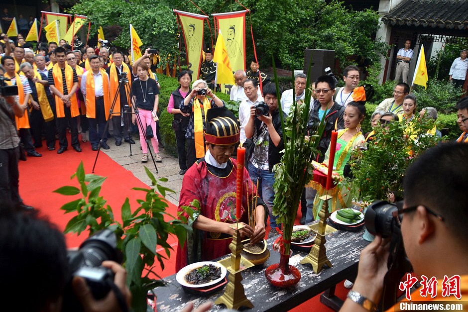 苏州举行伍子胥祭祀大典吴地端午节与众不同