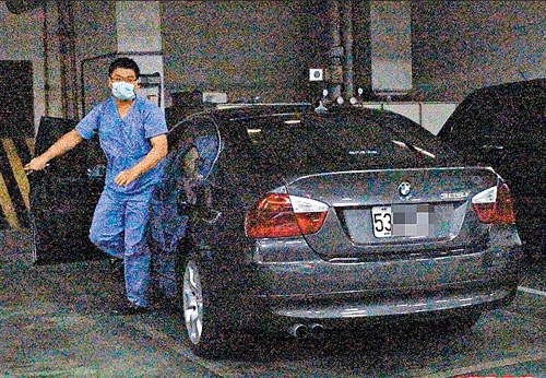 陈水扁女婿赵建铭的座驾bmw325,市值248万新台币.